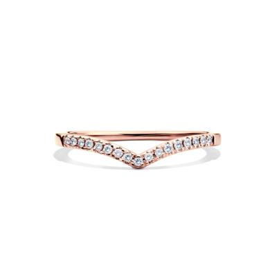 Chevron Wedding Band with Pavé Diamonds in 10K Rose Gold (1/10 ct. tw.)