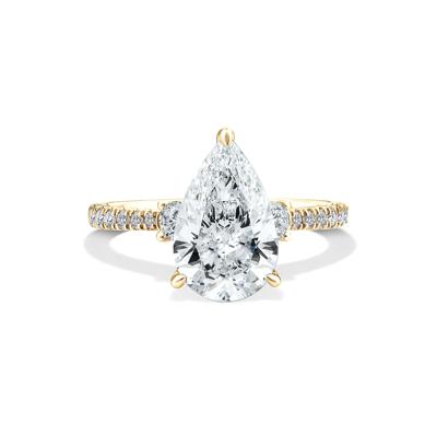 Lab Grown Diamond Pear-Shaped Engagement Ring in 18K Yellow Gold (3 3/8 ct. tw.)