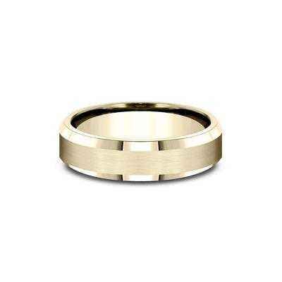 Men’s Bevel Edge Satin Wedding Band in 14K Yellow Gold, 6MM