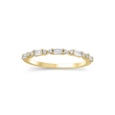 Lab Grown Diamond Round & Baguette Anniversary Band in 10K Yellow Gold (1/4 ct. tw.)