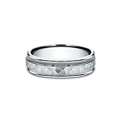 Men’s Hammered Milgrain Wedding Band in Platinum, 6MM