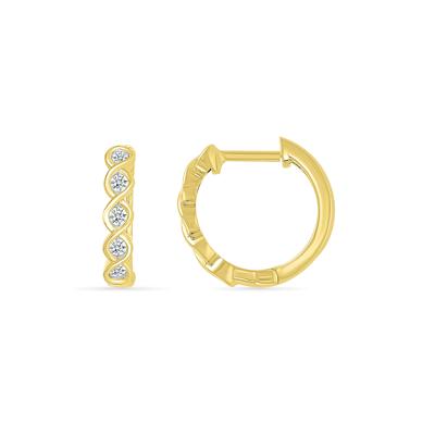 Diamond Twist Hoop Earrings in 10K Yellow Gold (1/5 ct. tw.)