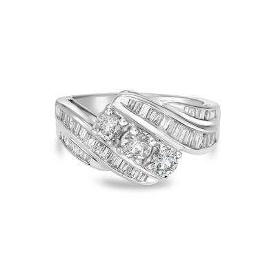 Diamond Three-Stone Twist Ring in 10K White Gold (1 ct. tw.)