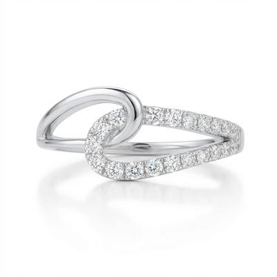 Diamond Interlocking Ring in Sterling Silver (1/4 ct. tw.)