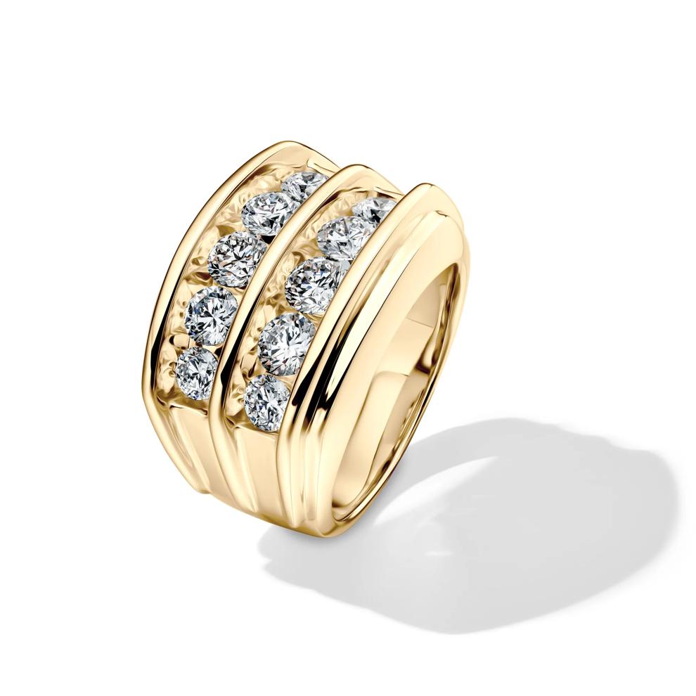 Men&rsquo;s Lab Grown Diamond Band in 10K Yellow Gold (3 ct. tw.)  – Image 4 of 4