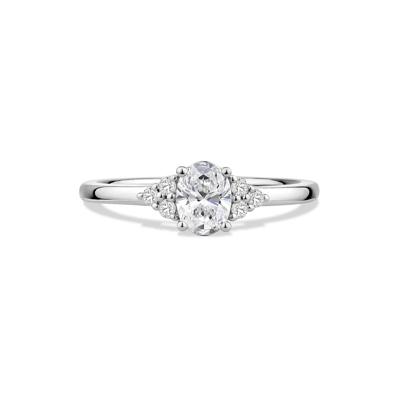 Diamond Oval Engagement Ring in 14K White Gold (5/8 ct. tw.)