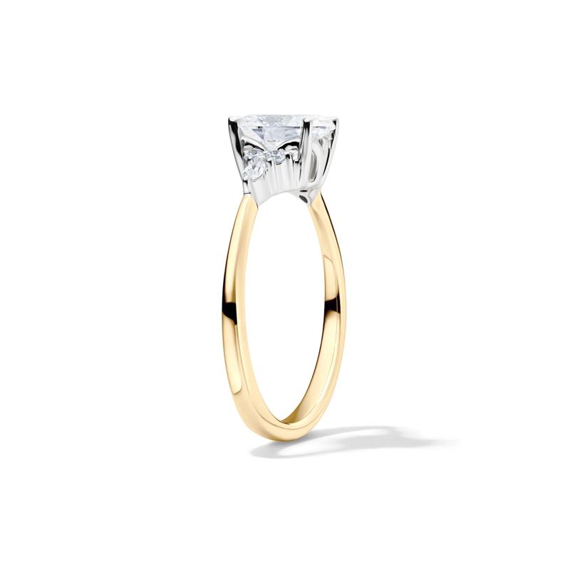 Lab Grown Diamond Oval Engagement Ring in 14K Yellow and White Gold &#40;1 ct. tw.&#41;  – Image 3 of 5