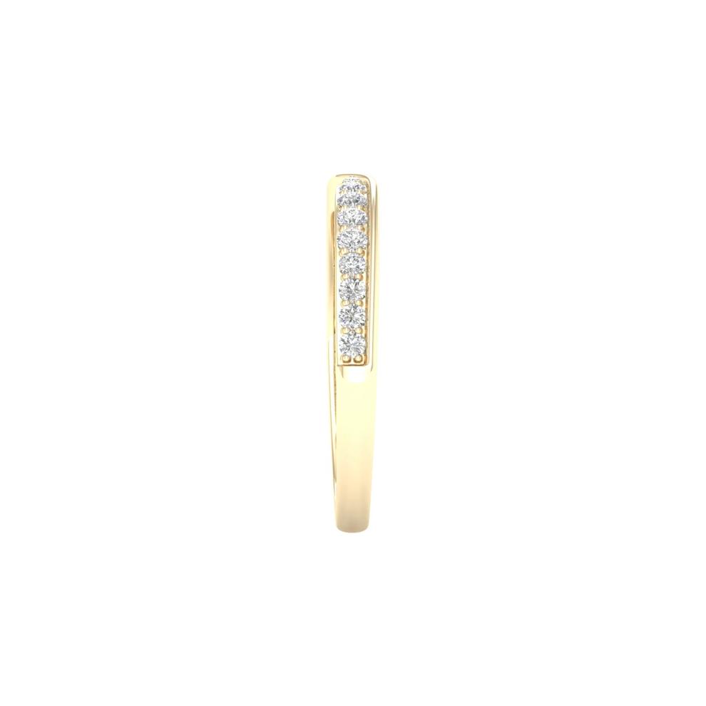 Pinched Diamond Stack Band in 10K Yellow Gold (1/4 ct. tw.) – Image 3 of 4