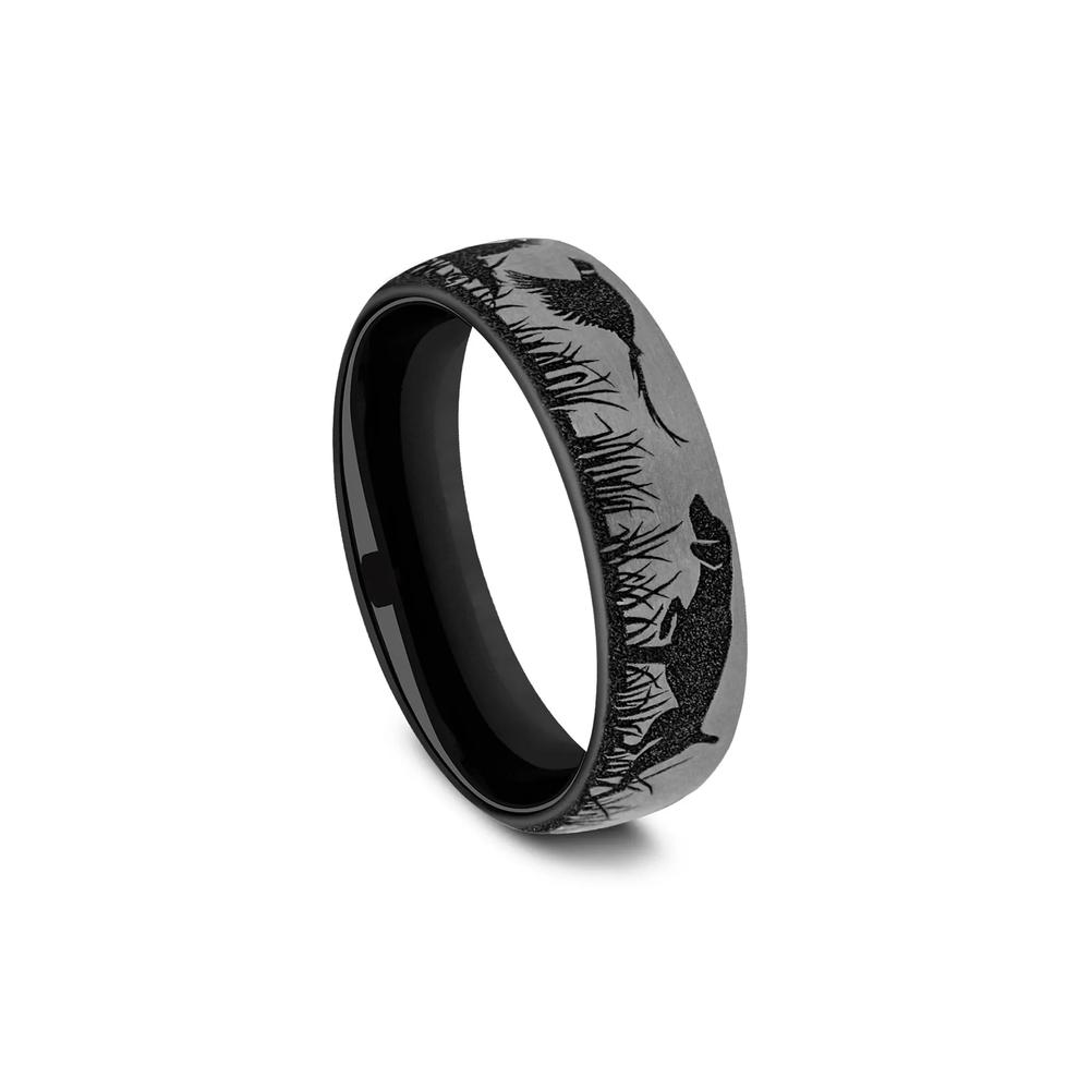 Men's Hunting Motif Band in Black Titanium, 6.5mm – Image 3 of 4
