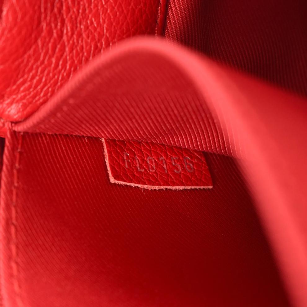 Pre-Owned Louis Vuitton Lockme II Crossbody – Image 7 of 7