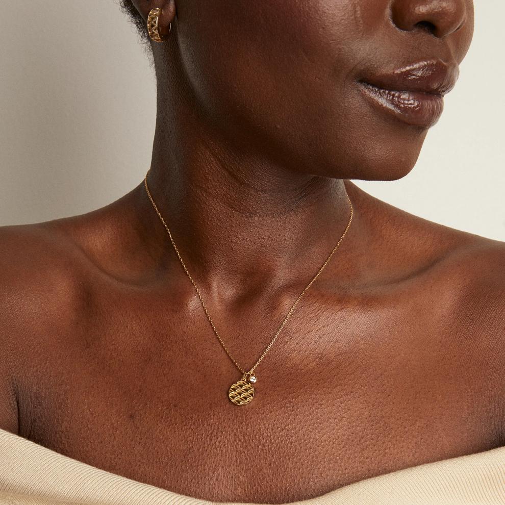 Diamond Accent Quilted Circle Pendant in Vermeil – Image 6 of 7