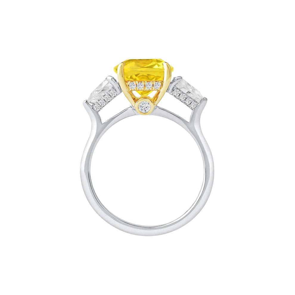Lab Grown Diamond Yellow Elongated Cushion-Cut Center Engagement Ring in 18K White &amp; Yellow Gold (6 3/8 ct. tw.) – Image 2 of 5