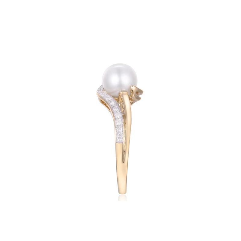 Freshwater Cultured Pearl and Diamond Ring in 10K Yellow Gold &#40;1/10 ct. tw.&#41;  – Image 3 of 4
