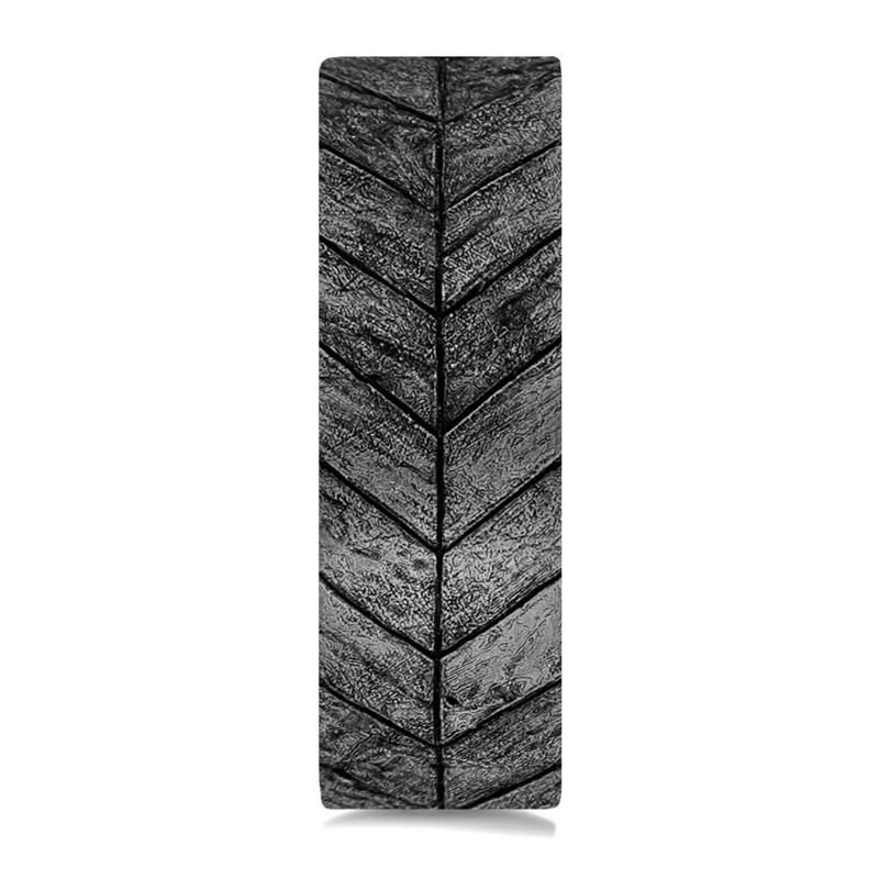Men&rsquo;s Chevron Wood Wedding Band in Gray Tantalum, 7MM – Image 3 of 3