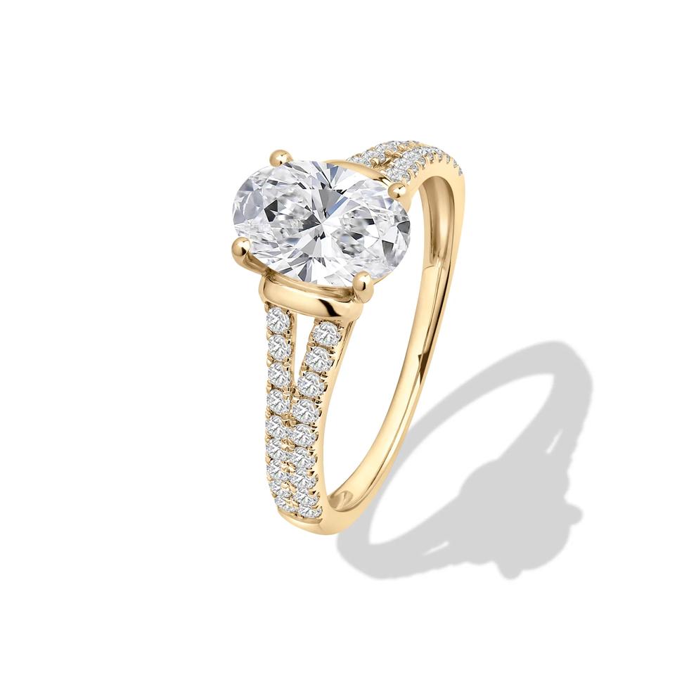 Diamond Oval Center Engagement Ring in 18K Yellow Gold (1 3/4 ct. tw.) – Image 4 of 4