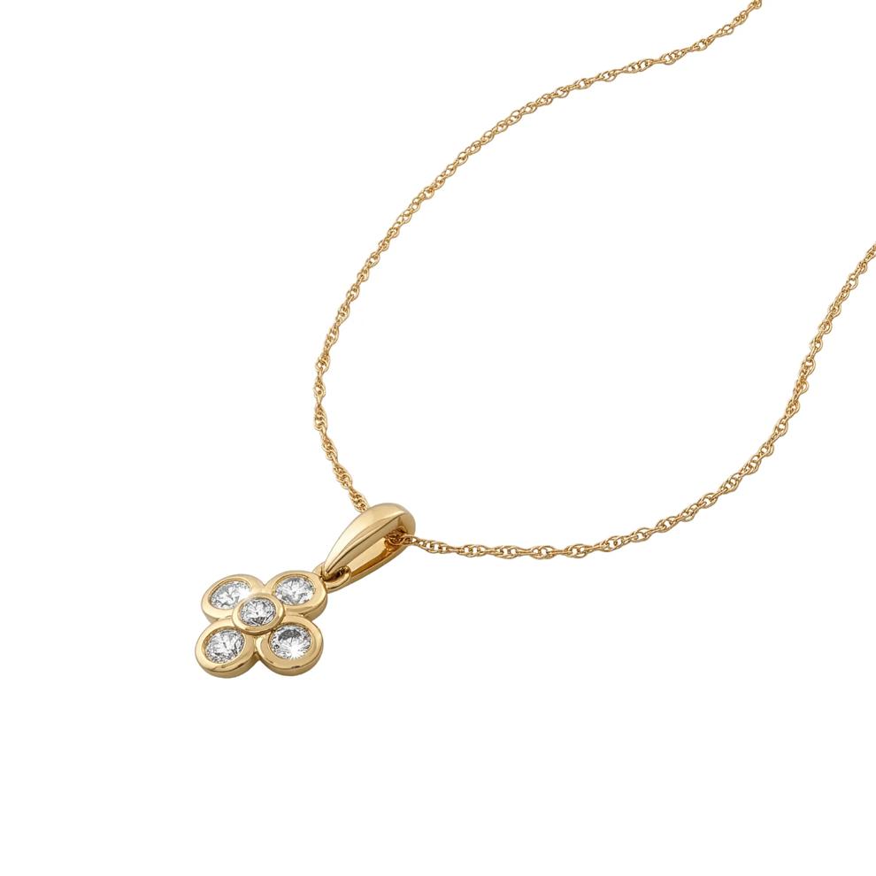Diamond Bezel Clover Pendant Necklace in 10K Yellow Gold (1/4 ct. tw.) – Image 4 of 4