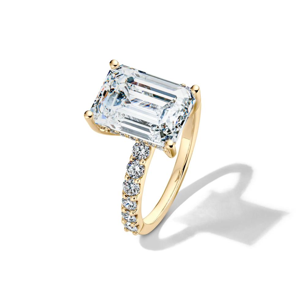 Lab Grown Diamond Emerald-Cut Engagement Ring in 14K Yellow Gold (7 3/4 ct. tw.) – Image 4 of 4