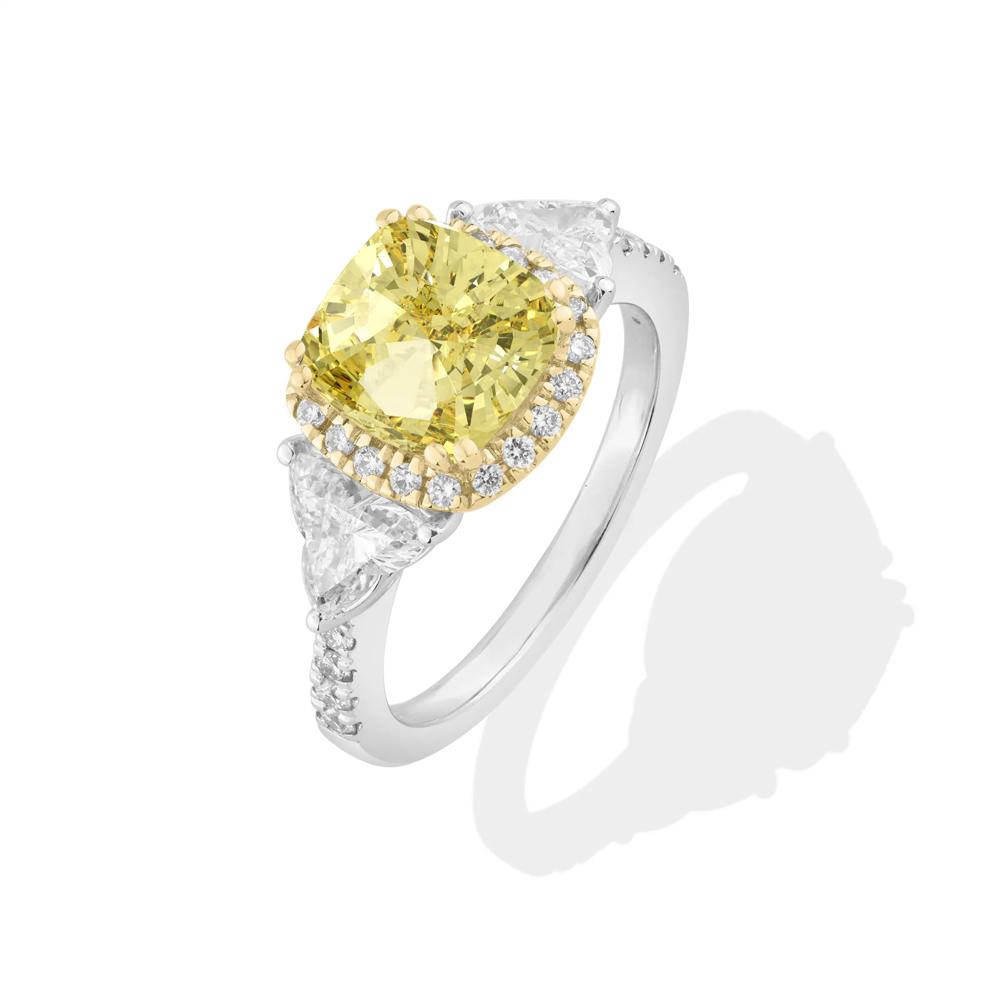 Lab Grown Diamond Yellow Cushion Halo Engagement Ring in 14K White &amp; Yellow Gold (4 1/4 ct. tw.) – Image 4 of 4