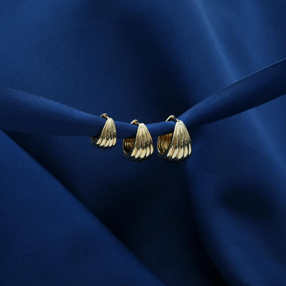 Electroform Tapered Seashell Hoops in Vermeil, 10.5x17mm – Image 3 of 4