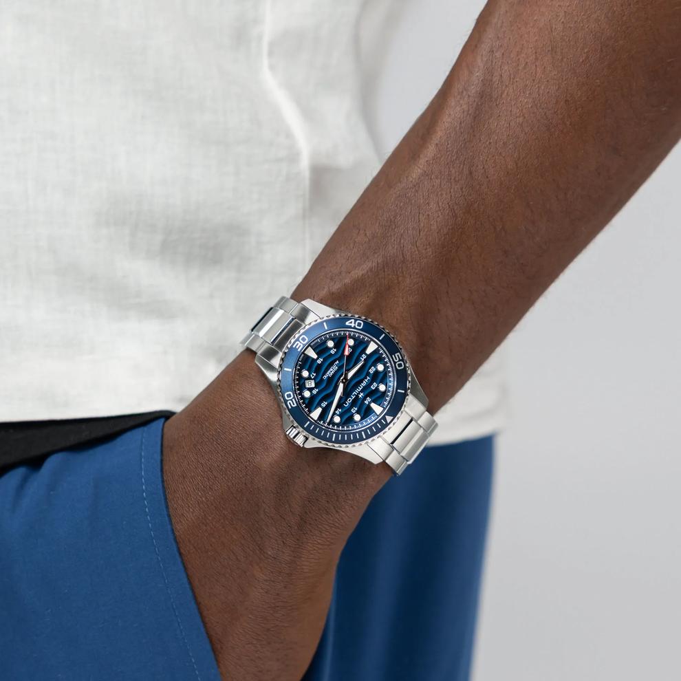 Khaki Navy Scuba Auto Watch with Stainless Steel Bracelet – Image 4 of 4
