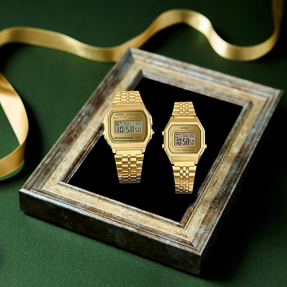 Vintage Watch in Gold-Tone Ion Plated Stainless Steel – Image 5 of 6