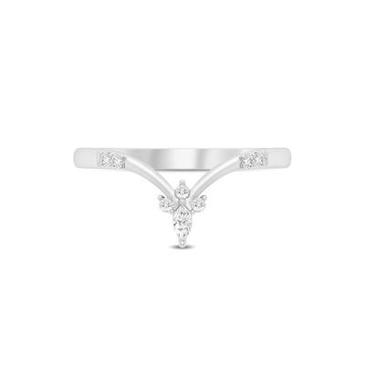 Diamond Chevron Band in 14K White Gold (1/10 ct. tw.)
