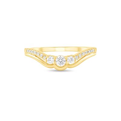 Diamond Three-Stone Center Contour Band in 10K Yellow Gold (1/4 ct. tw.)