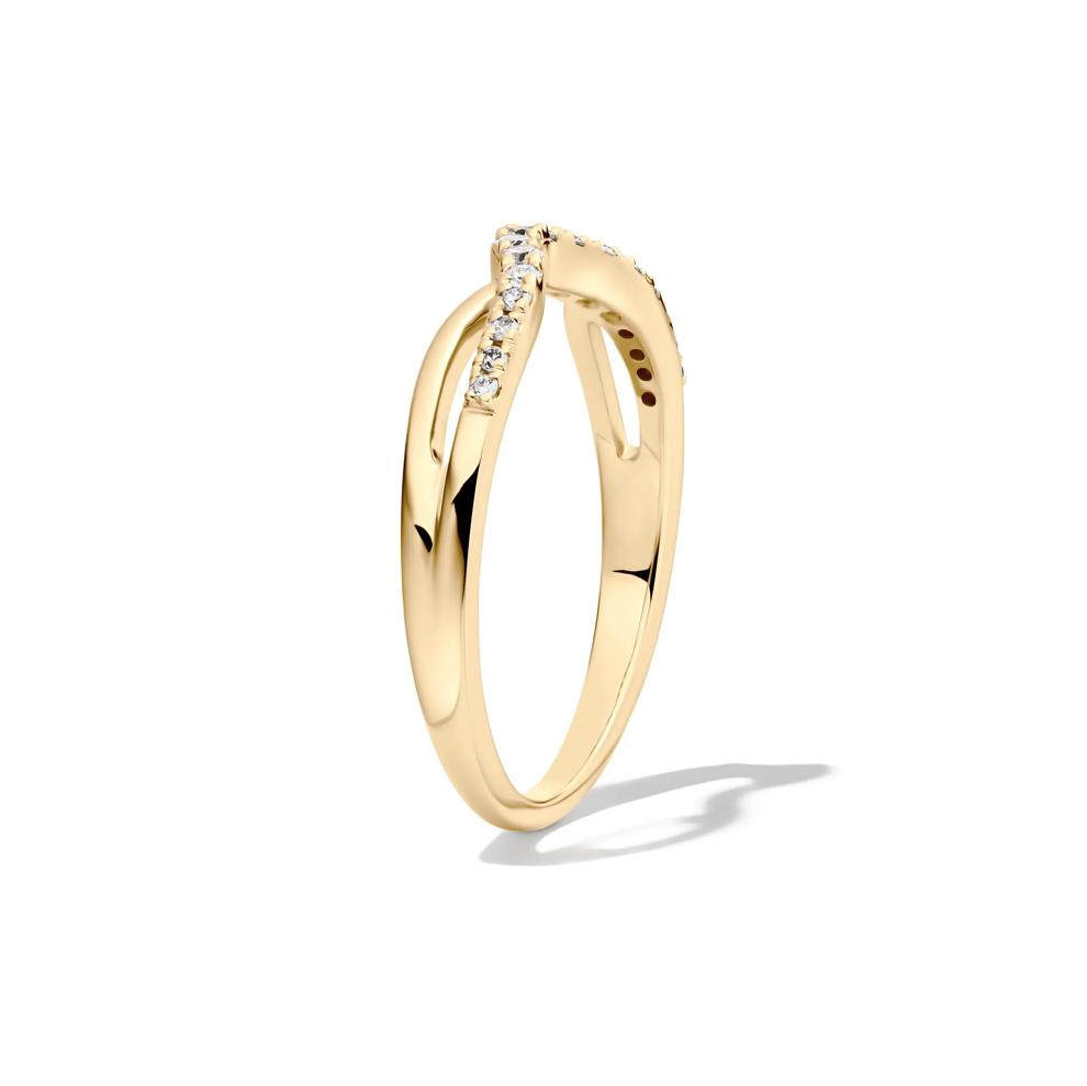 Diamond Contour Wedding Band in 14K Yellow Gold (1/7 ct. tw.) – Image 3 of 4