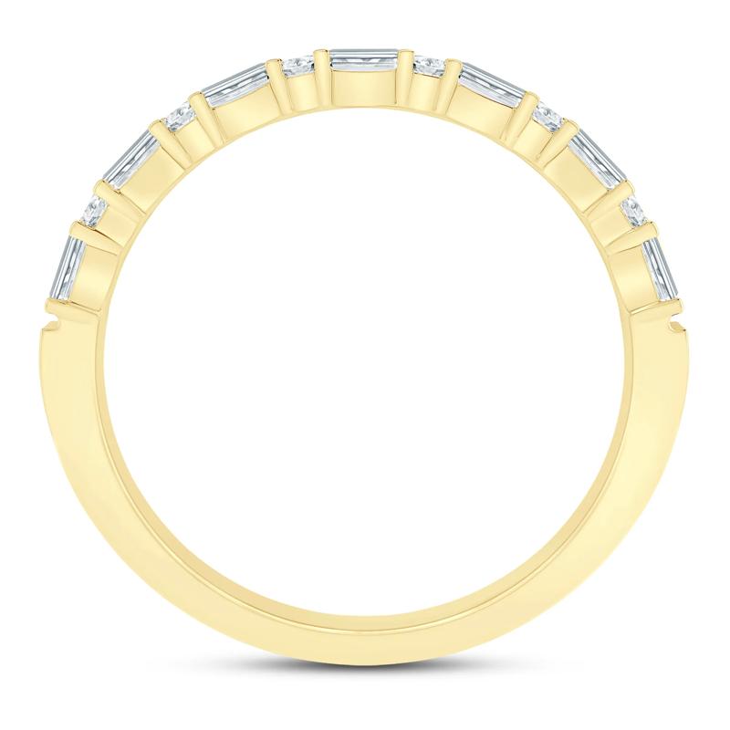 Lab Grown Diamond Baguette and Round Band in 10K Yellow Gold &#40;1/4 ct. tw.&#41; – Image 2 of 3