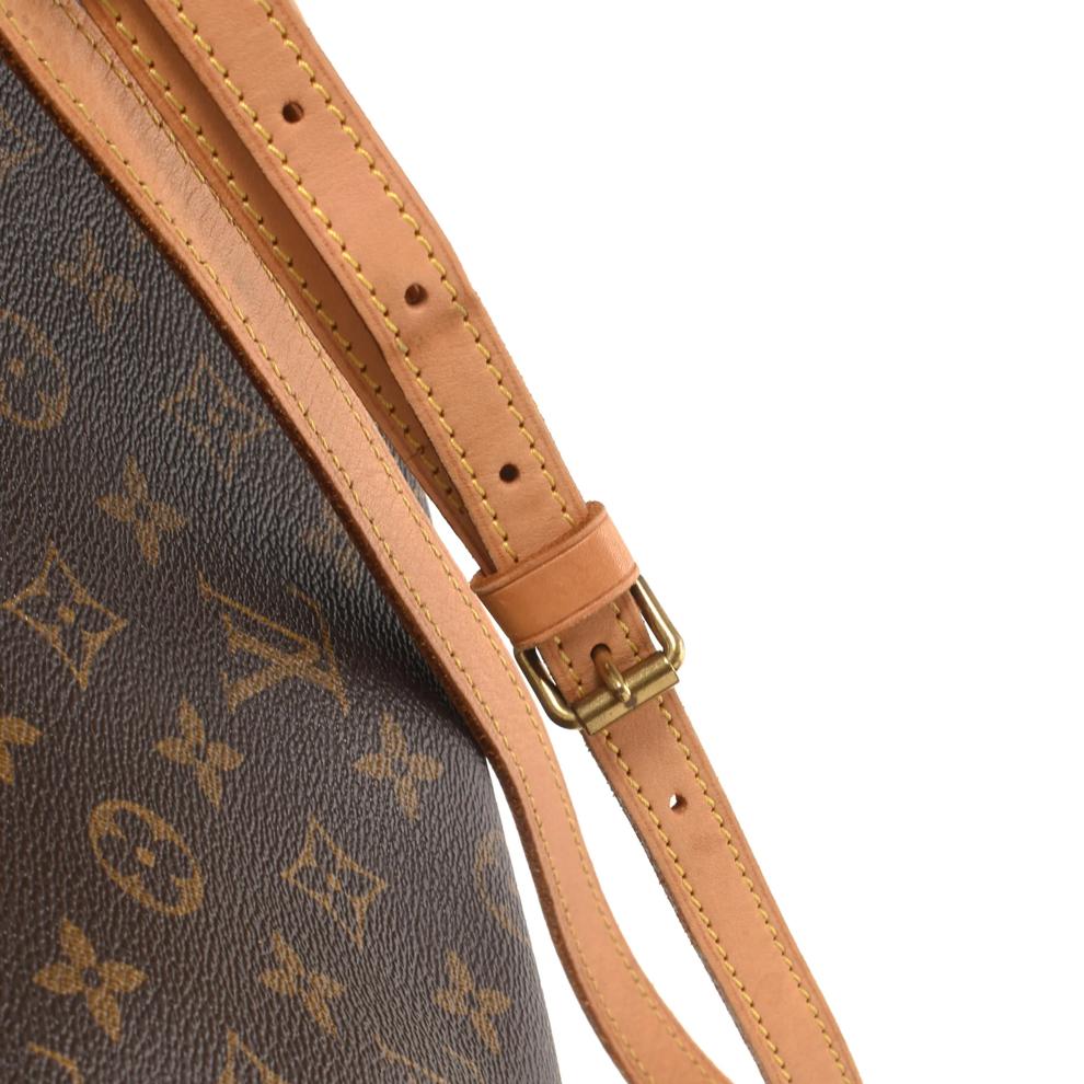 Pre-Owned Louis Vuitton Trocadero 30 Crossbody – Image 7 of 9