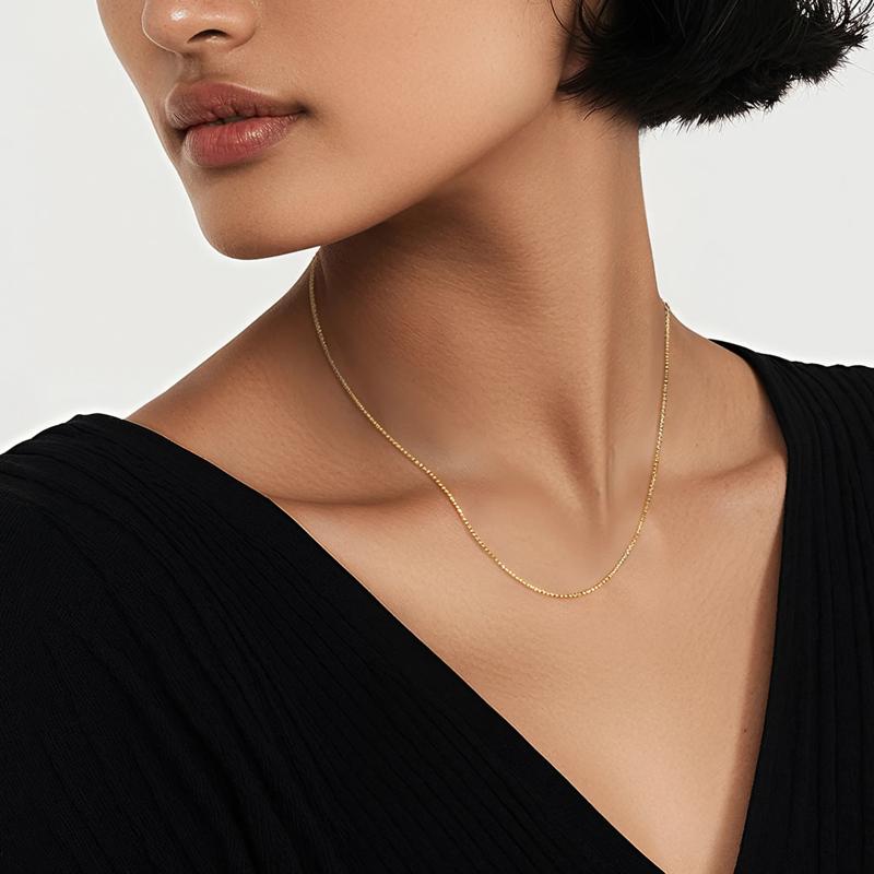 Box Chain in 14K Yellow Gold, .85MM, 18-20&quot; – Image 4 of 4