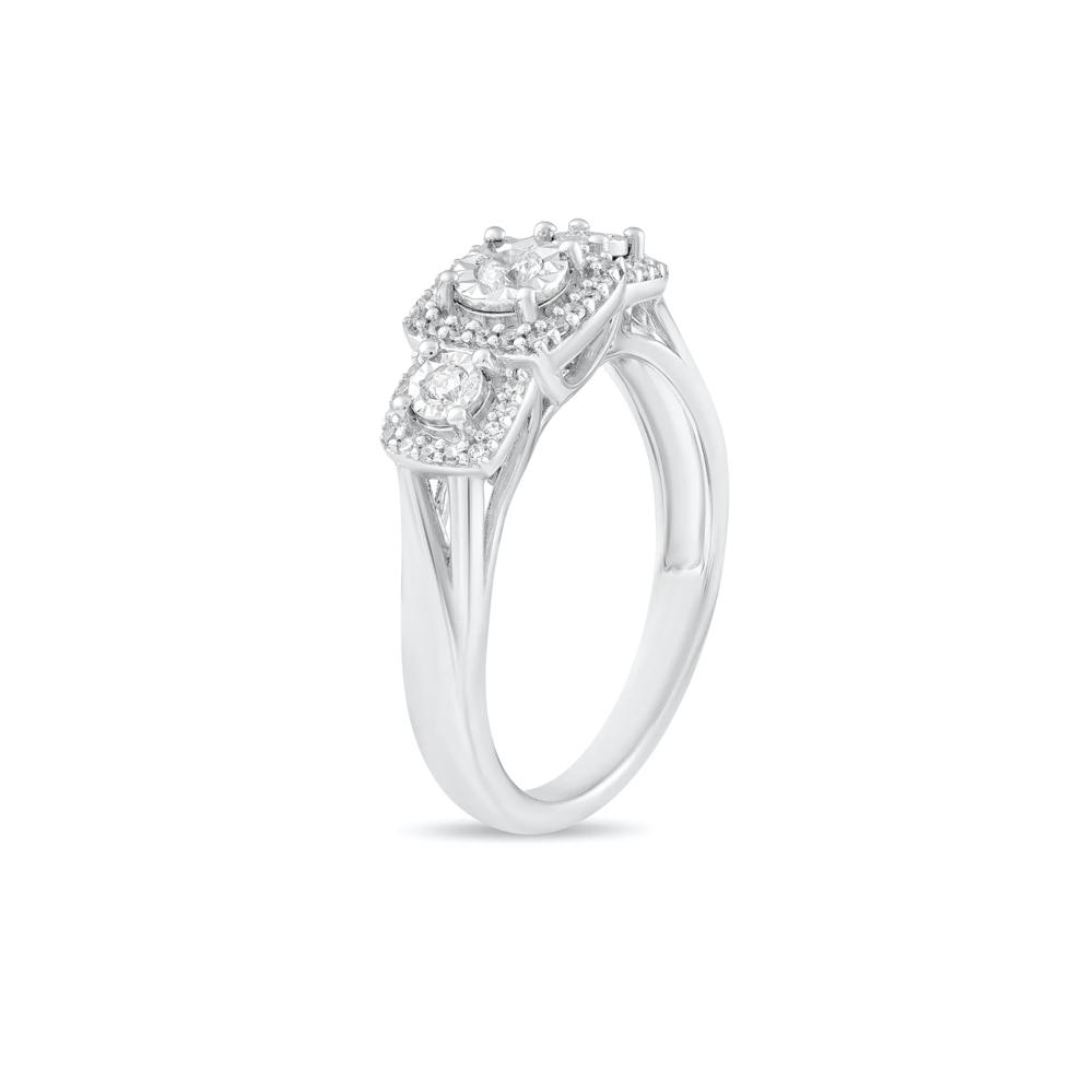 Diamond Princess-Cut Illusion Plate Three-Stone Ring in 10K White Gold (1/4 ct. tw.) – Image 4 of 4
