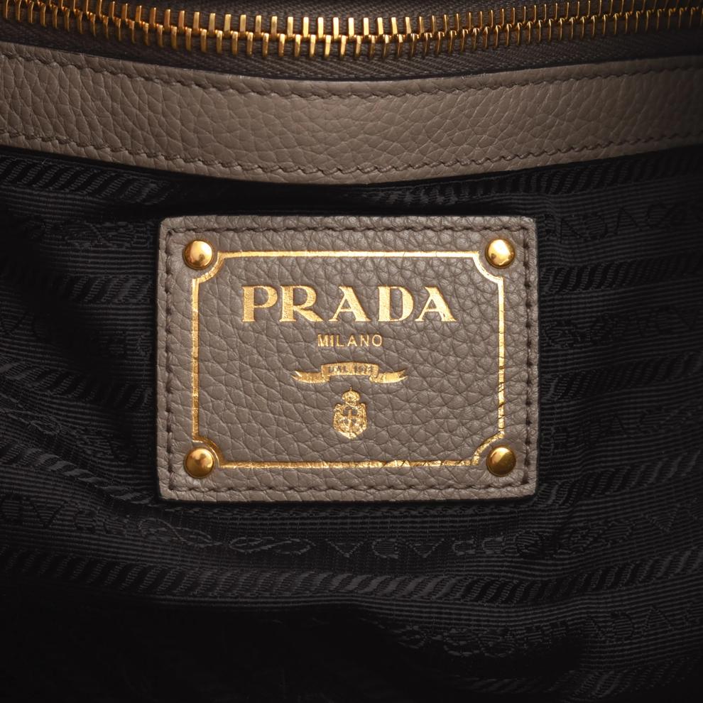 Pre-Owned Prada Vitello Logo Hobo Shoulder Bag – Image 6 of 7