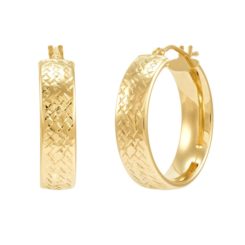 Polished Diamond-Cut Round Tube Hoop Earrings in 10K Yellow Gold, 22MM – Image 1 of 3