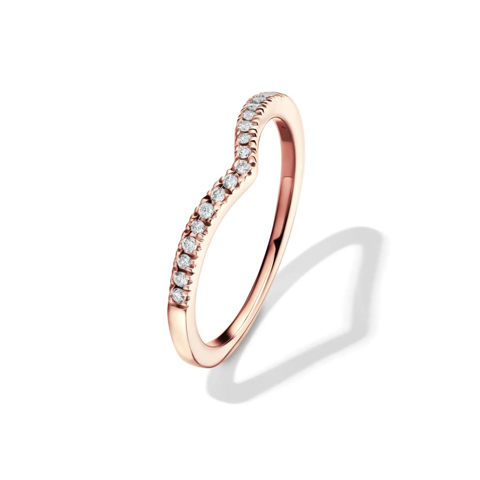 Chevron Wedding Band with Pav&eacute; Diamonds in 10K Rose Gold (1/10 ct. tw.) – Image 4 of 5