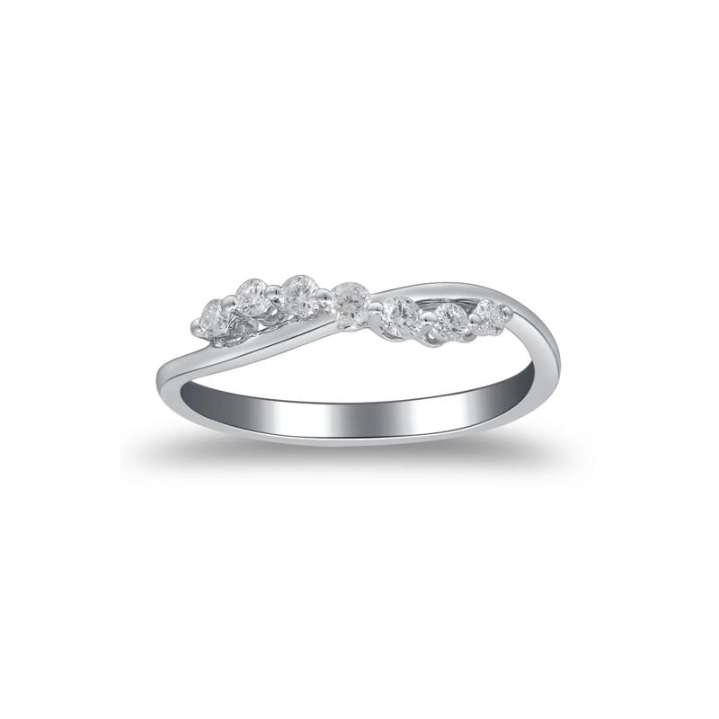 Diamond Ring in 10K White Gold &#40;1/5 ct. tw.&#41; – Image 1 of 5