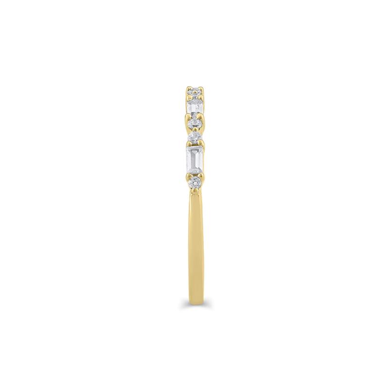Lab Grown Diamond Round &amp; Baguette Anniversary Band in 10K Yellow Gold &#40;1/4 ct. tw.&#41; – Image 3 of 3