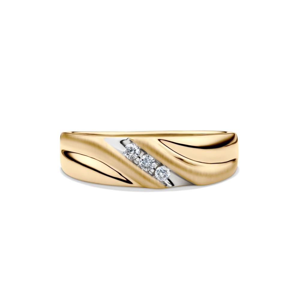 Men&rsquo;s Wedding Band with Three Diamonds in 10K Yellow Gold (1/10 ct. tw.) – Image 1 of 4