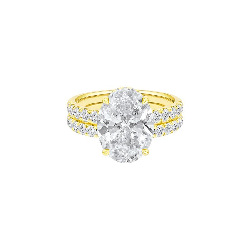 Lab Grown Diamond Oval Bridal Set in 14K Yellow Gold &#40;5 ct. tw.&#41; – Image 1 of 5