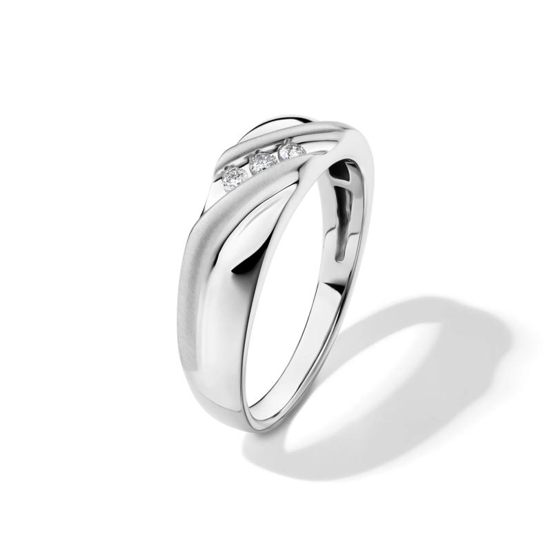 Men&rsquo;s Wedding Band with Three Diamonds in 10K White Gold &#40;1/10 ct. tw.&#41; – Image 4 of 4