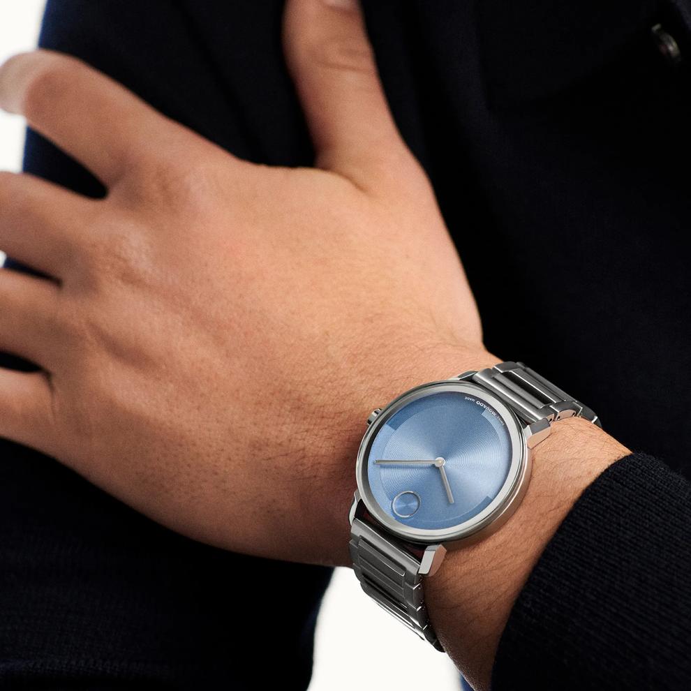 Men's Evolution 2.0 Watch in Grey Ion-Plated Stainless Steel – Image 4 of 4