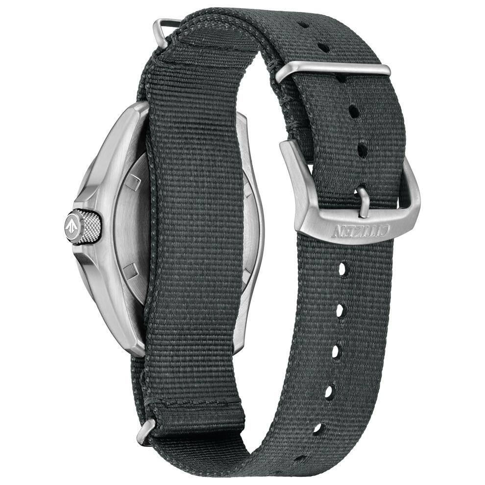 Men's Land GMT Watch With a Grey Nylon Strap – Image 3 of 3