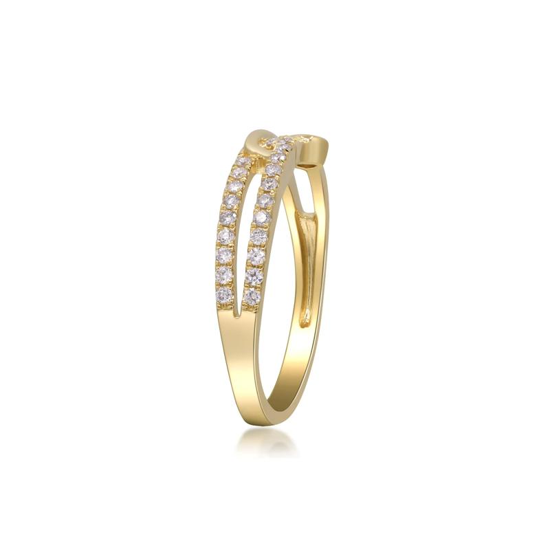 Diamond Interlocking Ring in 10K Yellow Gold &#40;1/5 ct. tw.&#41; – Image 4 of 5