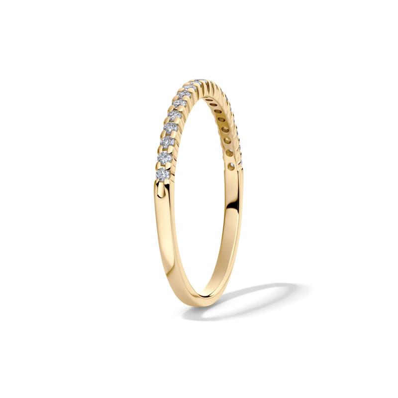 Lab Grown Diamond Anniversary Band in 10k Yellow Gold &#40;1/7 ct. tw.&#41;  – Image 2 of 4