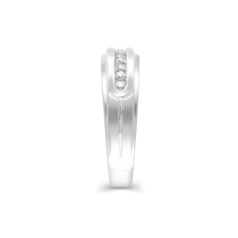 Men's Diamond Band in Platinum (1/4 ct. tw.) – Image 3 of 3