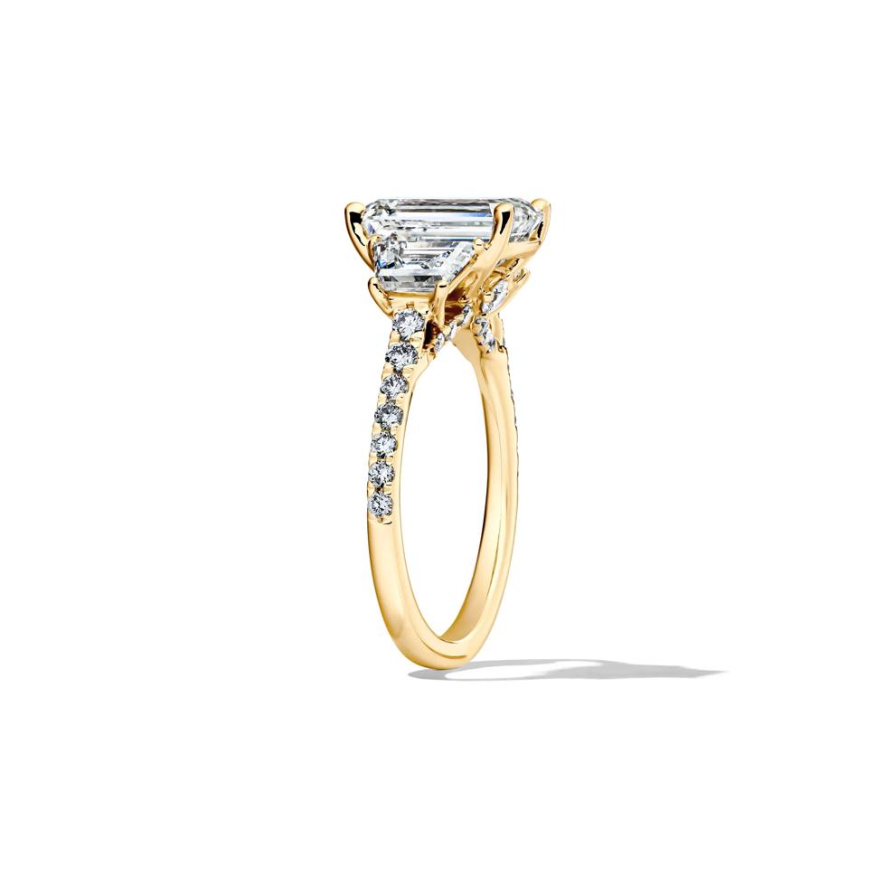 Jane Lab Grown Diamond Emerald-Cut Engagement Ring in 18K Yellow Gold (4 1/2 ct. tw.) – Image 3 of 4