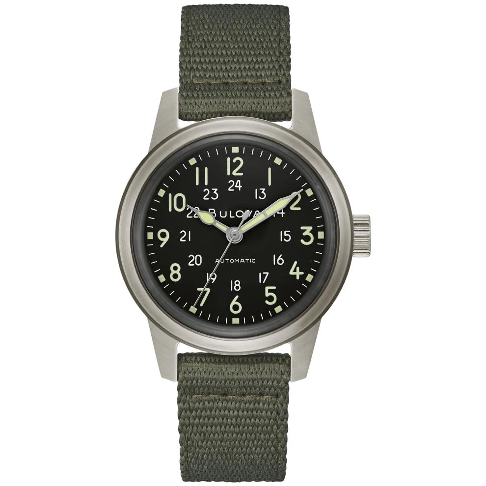 Gent's Hack Watch With a Green Nylon Strap – Image 1 of 3
