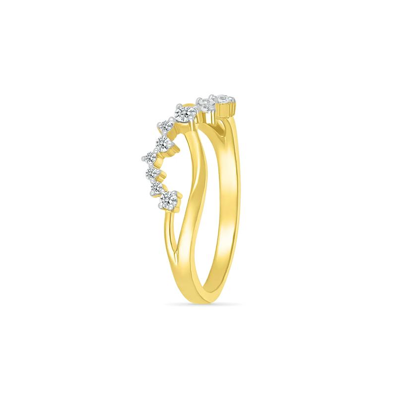 Diamond Twist Ring in 10K Yellow Gold &#40;1/5 ct. tw.&#41; – Image 4 of 5