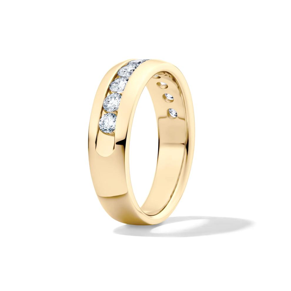 Men&rsquo;s Lab Grown Diamond Channel-Set Band in 10K Yellow Gold (1 ct. tw.) – Image 3 of 4