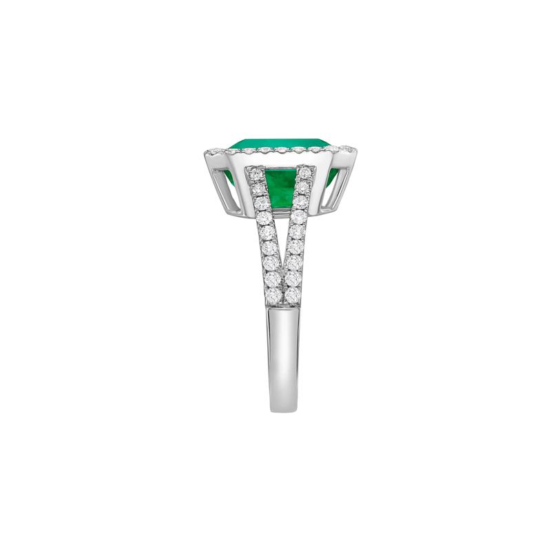 Emerald and Diamond Halo Split Shank Ring in 14K White Gold &#40;5/8 ct. tw.&#41; – Image 2 of 4